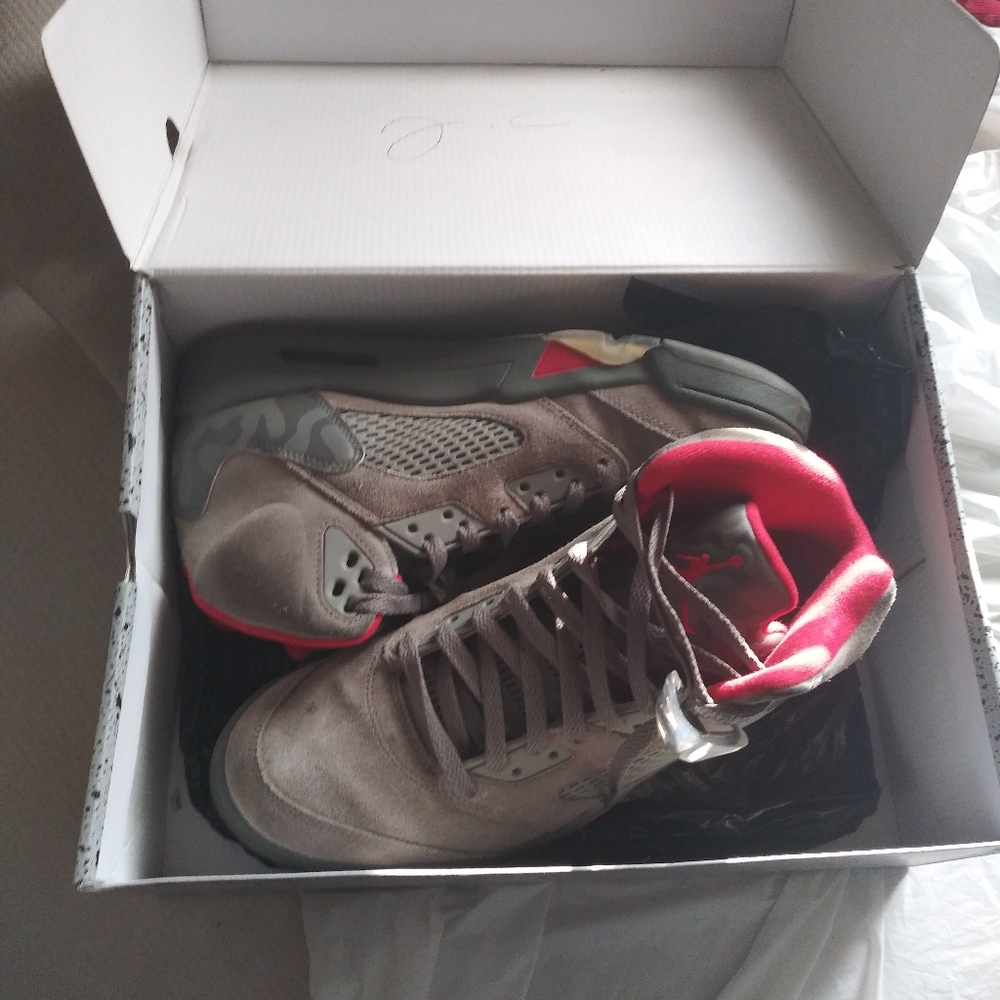Camo 5s 8.8-10 condition Garage Sale